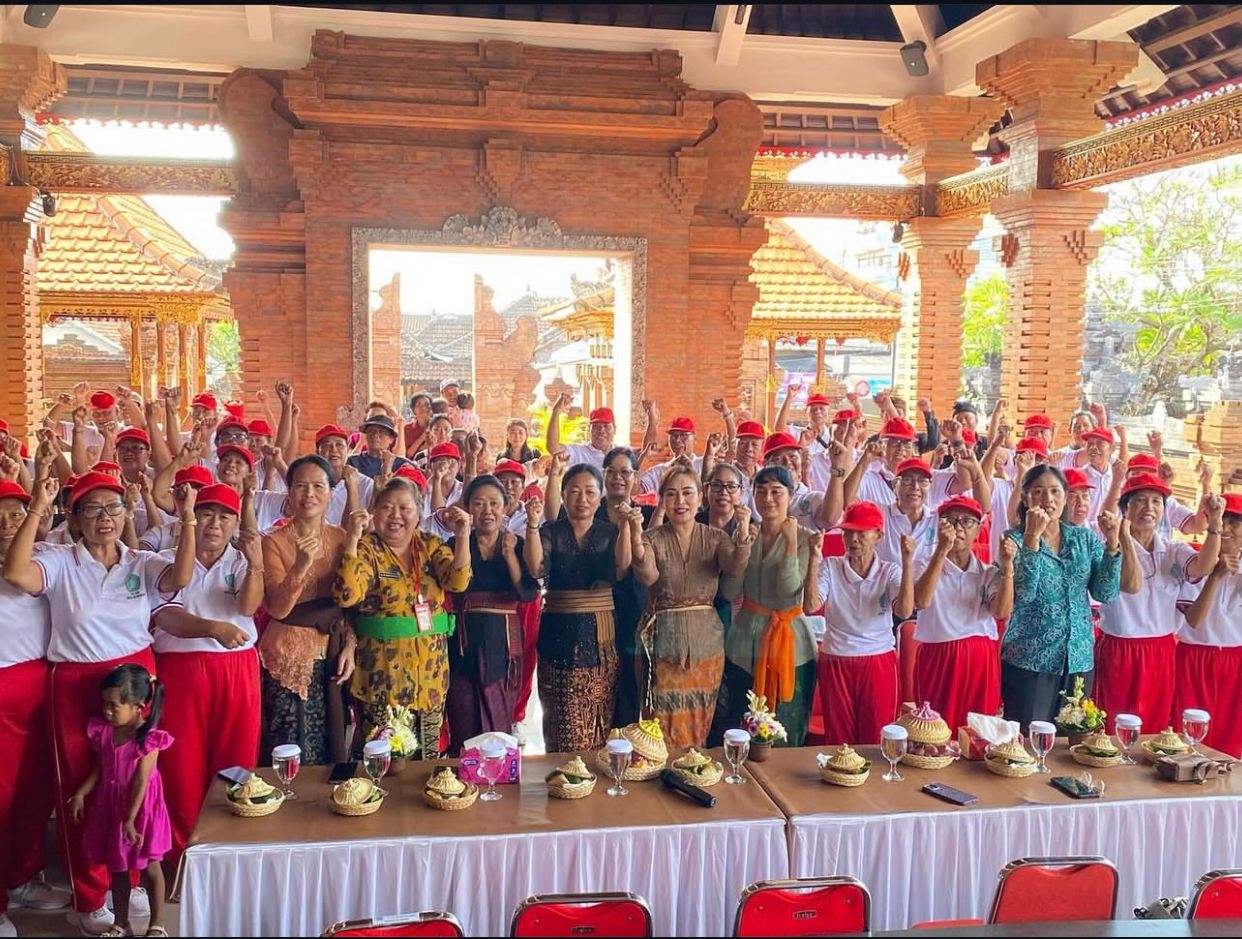 Penutupan Posyandu Paripurna Balita, Ibu Hamil dan Lansia di Banjar Kepisah