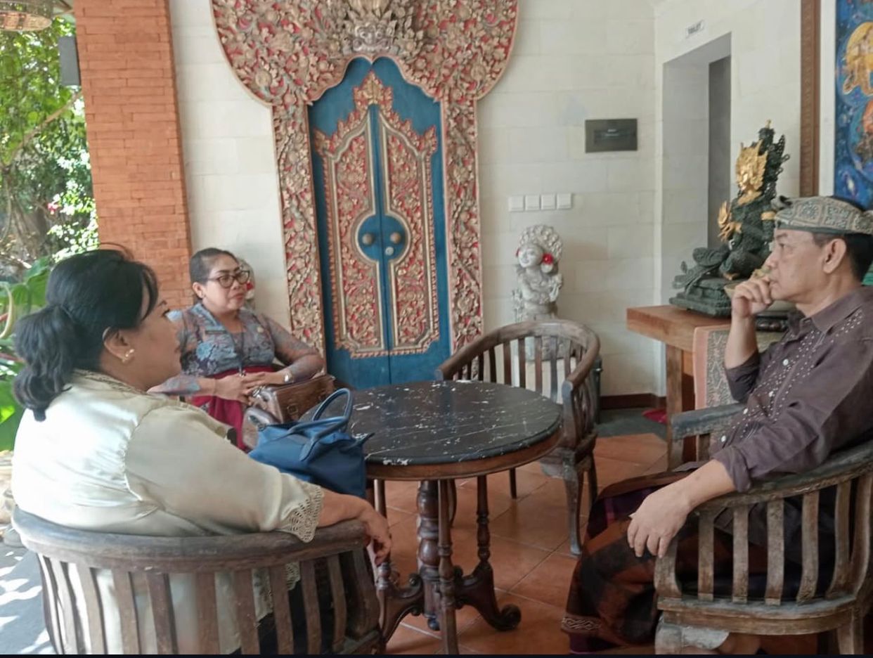 Koordinasi Persiapan Pagelaran Pentas Pakaian Khas Kabupaten/Kota se-Bali dalam rangkaian PKB XLVII bid.Kewanitaan bersama A.A Ngurah Anon Mayun (A3)