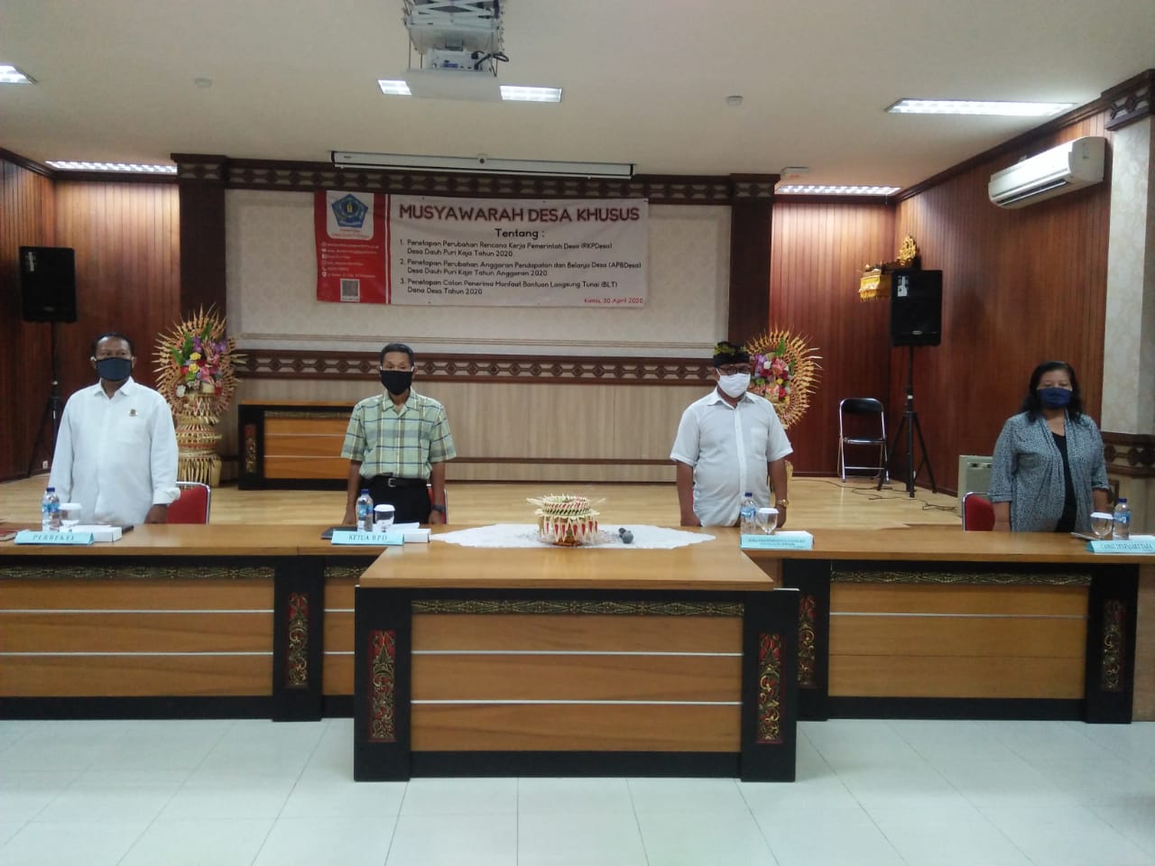 Musdes isindentil khusus tentang penetapan penerima sasaran BLT 