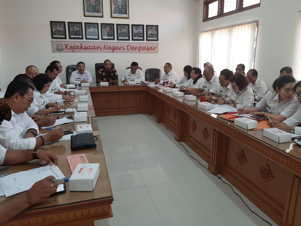 Rapat Pembahasan Evaluasi Kerja Sama Antara Pemerintah Kota Denpasar dan  Perusahaan Daerah Kota Denpasar Dengan Kejaksaan Negeri Denpasar