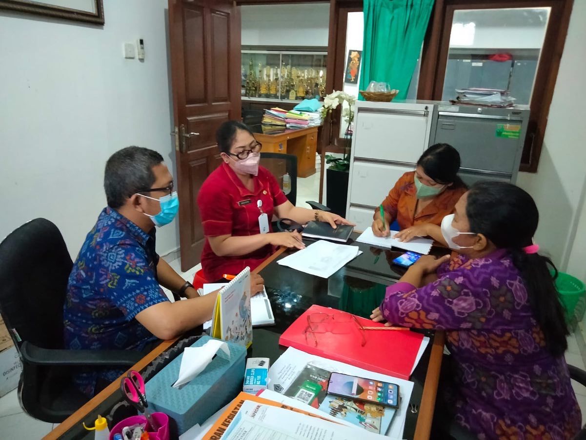 Dinas PMD Kota Denpasar melaksanakan Pembinaan pengolahan inventarisasi data swadaya murni masyarakat dan swadaya penunjang pembangunan 