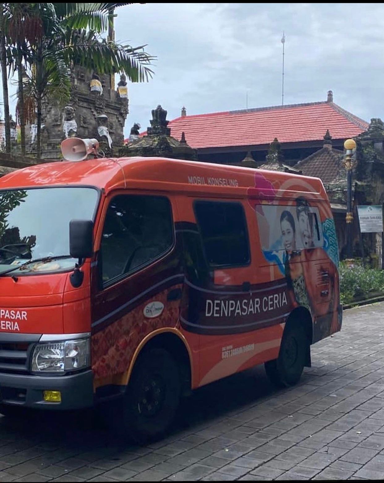 Sosialisasi keliling mengenai layanan konseling Mobil Ceria Denpasar