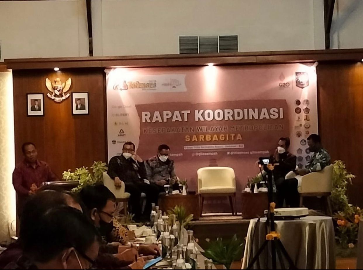 Rapat Koordinasi Kesepakatan Wilayah Metropolitan Sarbagita #GILAsSAMPAH (Gerakan Inovatif Langsung Aksi Tuntaskan Sampah)